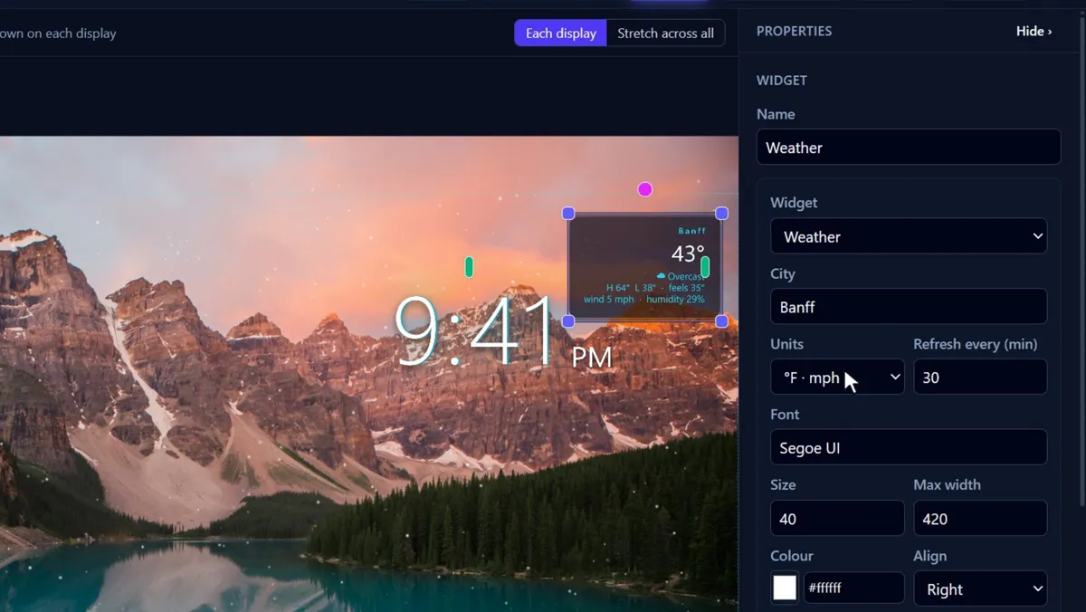 The editor with a weather widget for Banff, 43 degrees, beside a large clock, and the widget's settings: city, units, font, size and colour